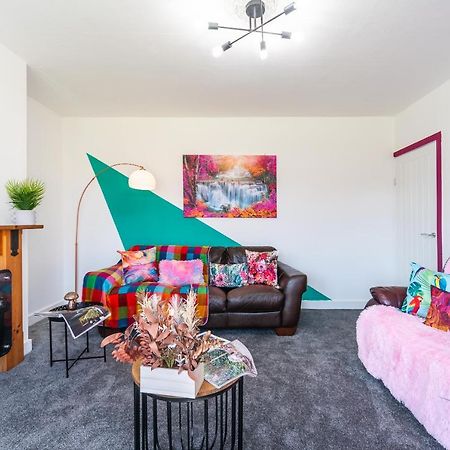 Aseda 4 Bedroom Private Parking, Game Zone -Pool Table, Garden Home Kingston upon Hull Esterno foto