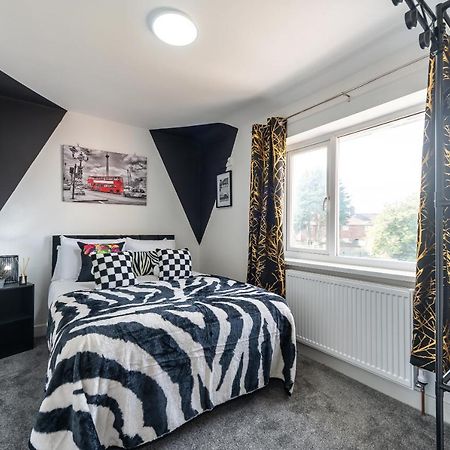 Aseda 4 Bedroom Private Parking, Game Zone -Pool Table, Garden Home Kingston upon Hull Esterno foto