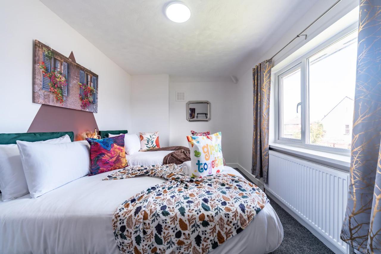 Aseda 4 Bedroom Private Parking, Game Zone -Pool Table, Garden Home Kingston upon Hull Esterno foto