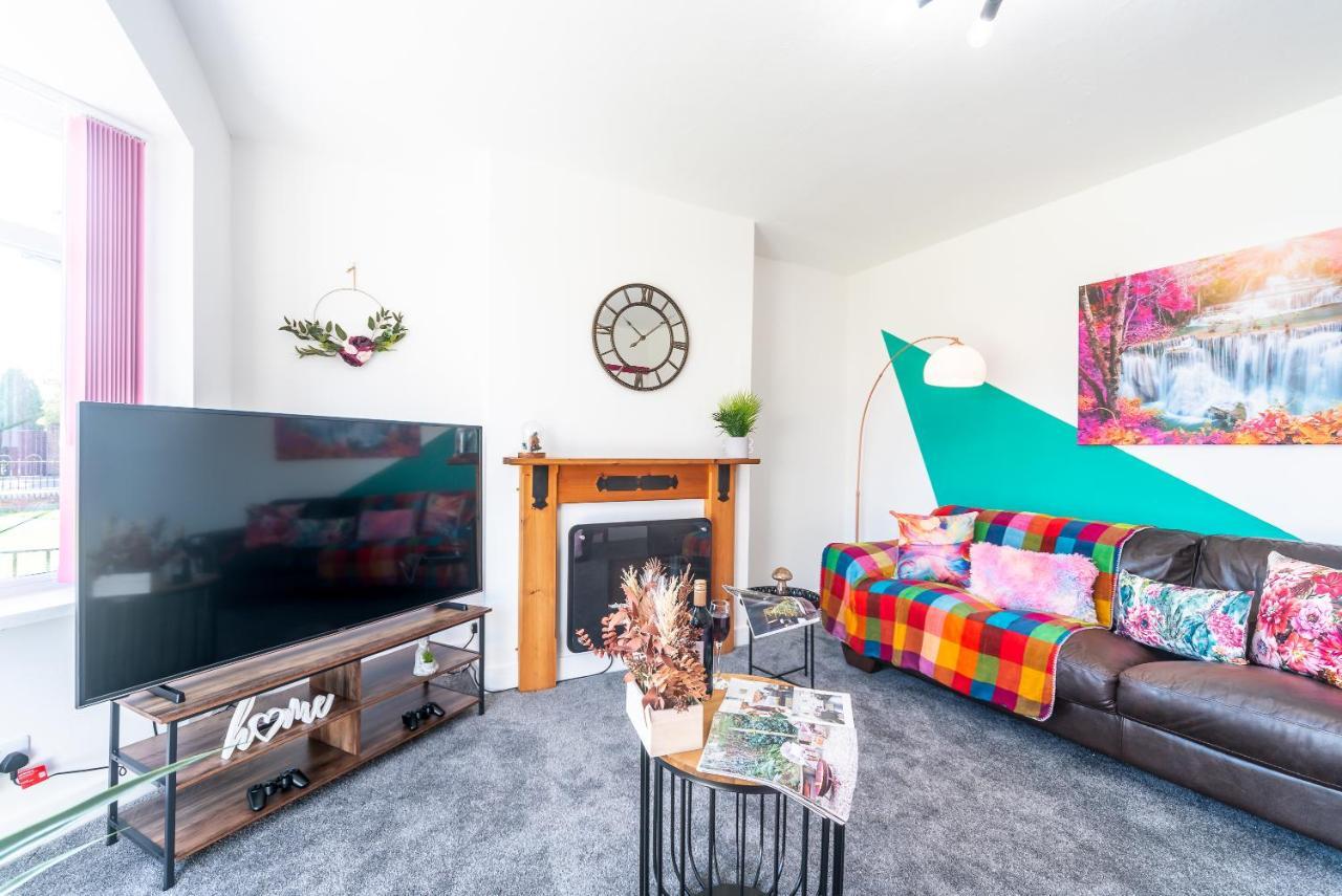 Aseda 4 Bedroom Private Parking, Game Zone -Pool Table, Garden Home Kingston upon Hull Esterno foto