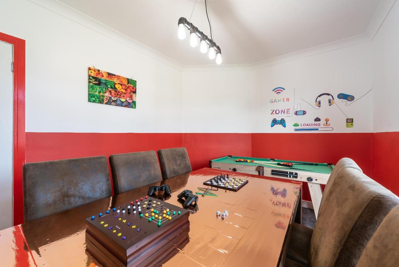 Aseda 4 Bedroom Private Parking, Game Zone -Pool Table, Garden Home Kingston upon Hull Esterno foto