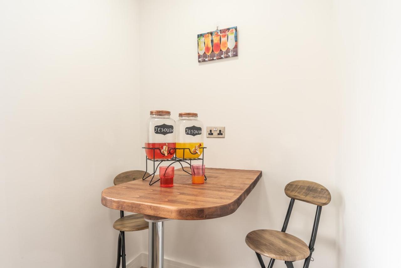 Aseda 4 Bedroom Private Parking, Game Zone -Pool Table, Garden Home Kingston upon Hull Esterno foto