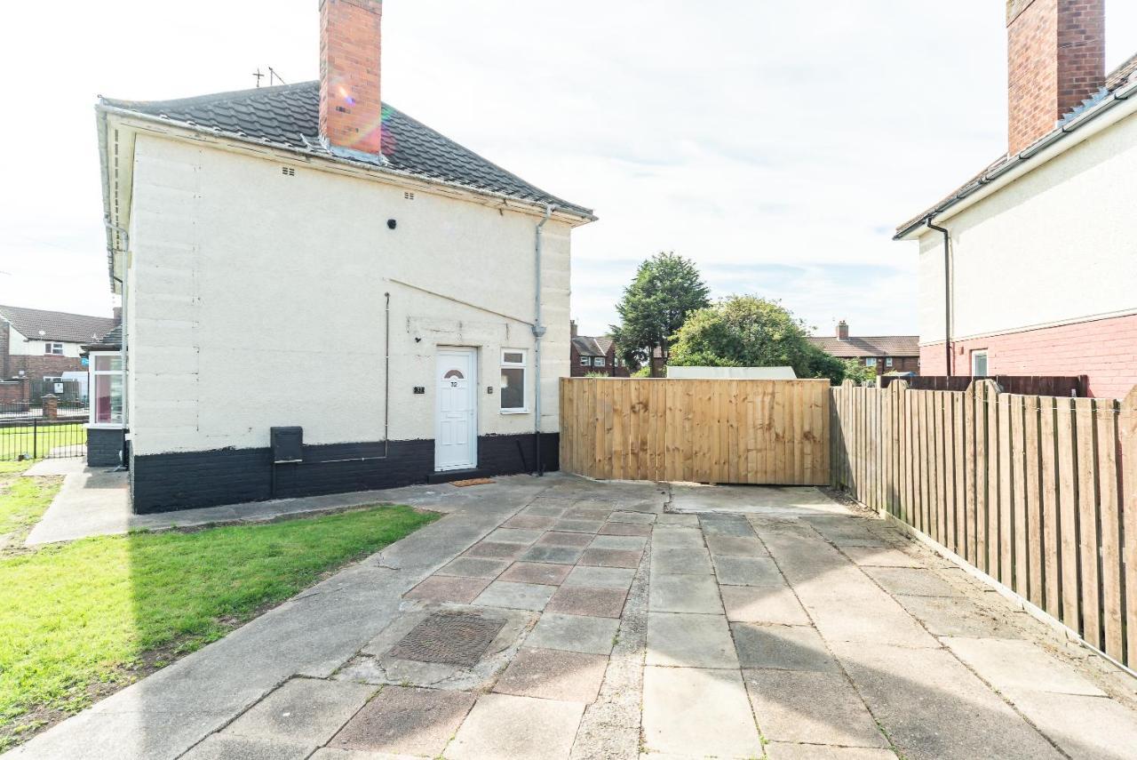 Aseda 4 Bedroom Private Parking, Game Zone -Pool Table, Garden Home Kingston upon Hull Esterno foto