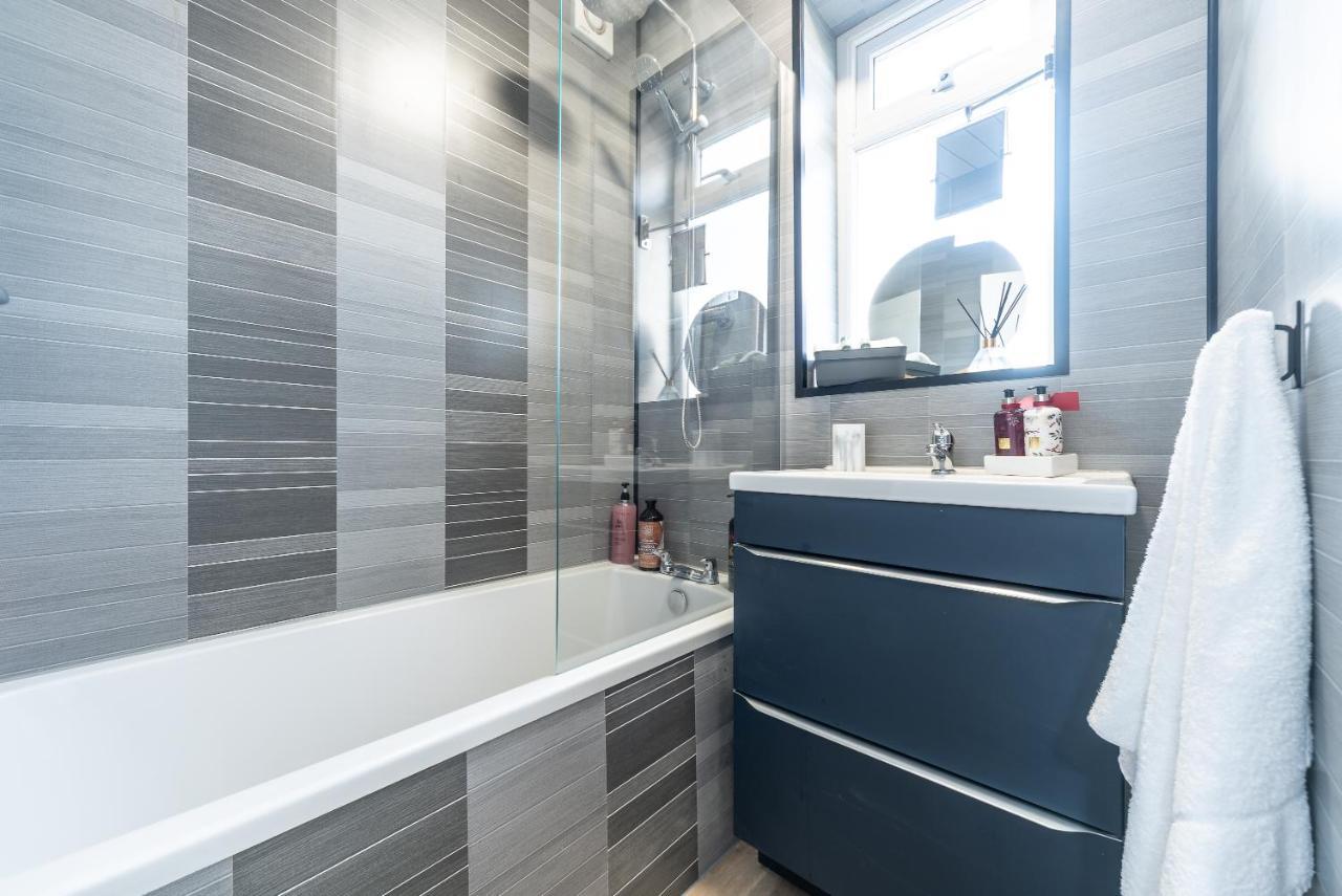 Aseda 4 Bedroom Private Parking, Game Zone -Pool Table, Garden Home Kingston upon Hull Esterno foto