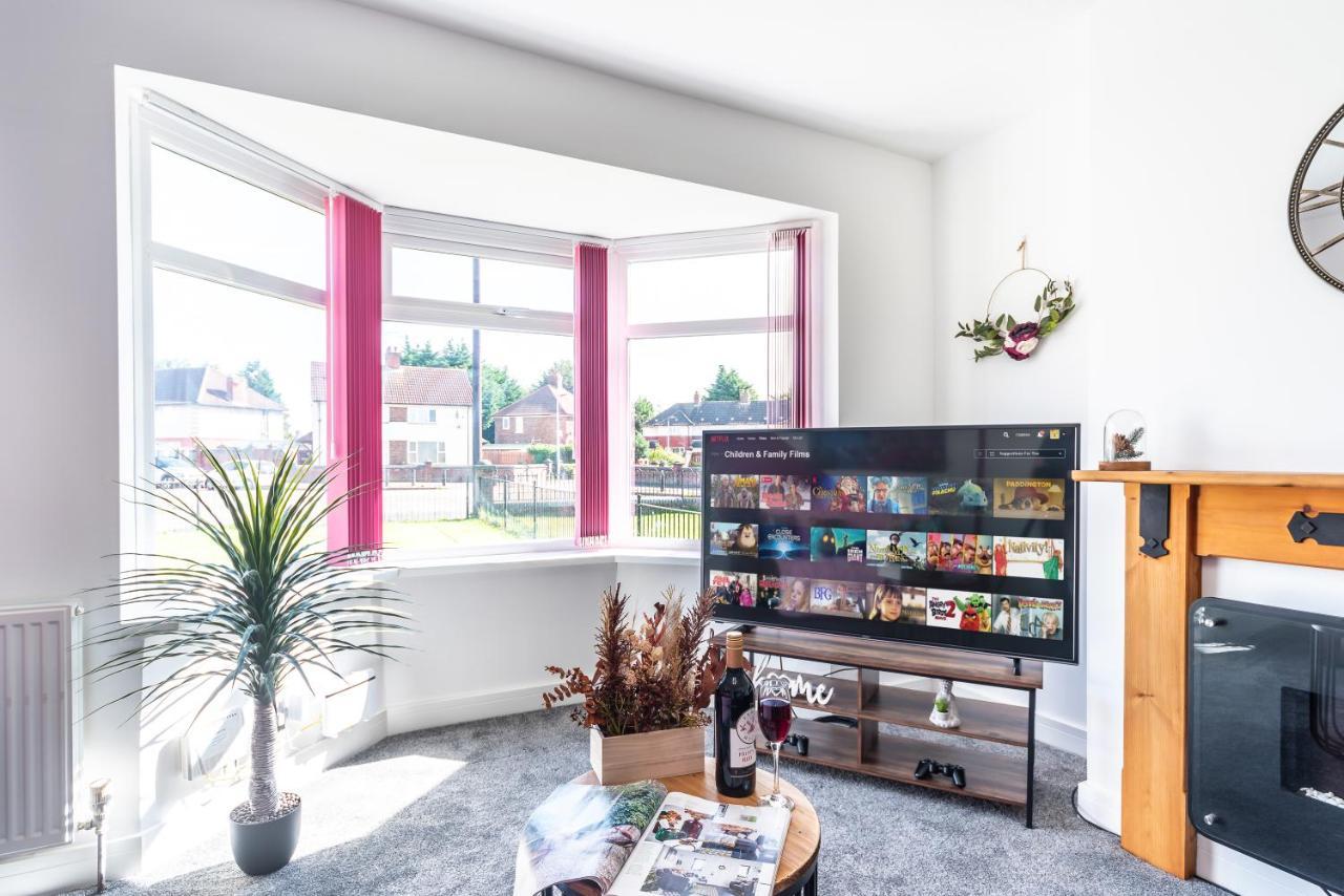 Aseda 4 Bedroom Private Parking, Game Zone -Pool Table, Garden Home Kingston upon Hull Esterno foto