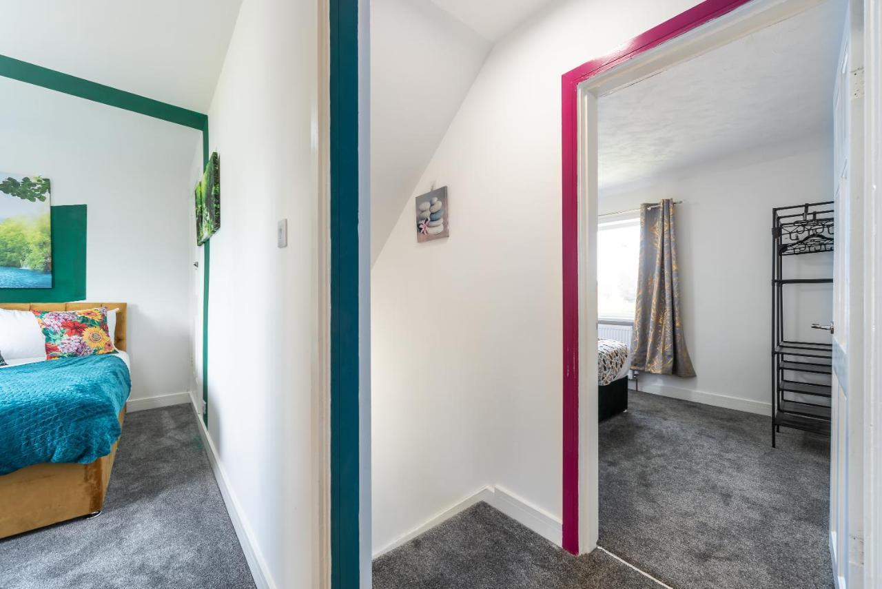 Aseda 4 Bedroom Private Parking, Game Zone -Pool Table, Garden Home Kingston upon Hull Esterno foto